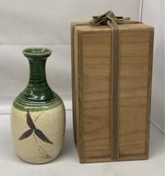 B92b 織部花入 加藤十右衛門造 共箱 花道具 茶道具 - メルカリ