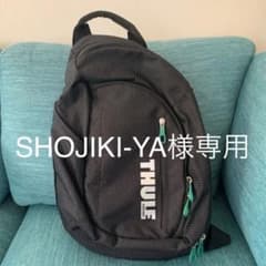 ※再々値下げ※　THULE スーリー スリングバッグ ボディバッグのサムネイル