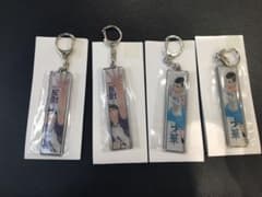 ハイキュー展 メタルキーホルダー 牛島若利 白馬芽生のサムネイル