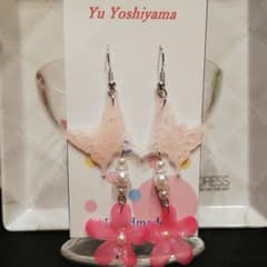 ハンドメイドピアス　蝶々のサムネイル