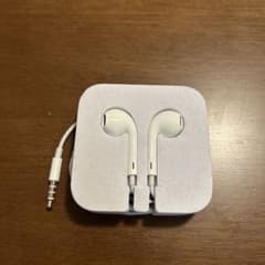 Apple純正　有線イヤホンのサムネイル