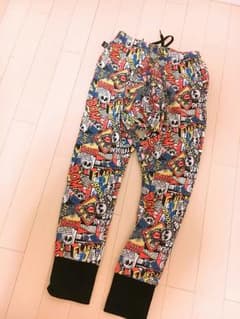 ミルキー様専用FLAKEダンスパンツ140のサムネイル