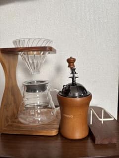 値下げします！HARIO コーヒーグラインダー&ドリッパーセットのサムネイル