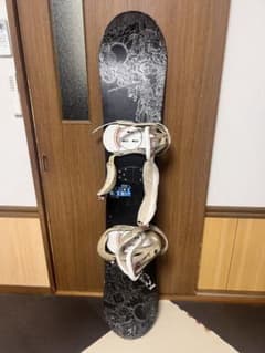 バートン スノボ板 ELITE51 150cm ビンディング・スノボケース付き バートン スノボ板 ELITE51 150cm BURTON ビンディング付き - メルカリ