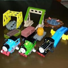 トーマス☆カプセルプラレール 11のサムネイル