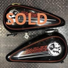 右側のみ　ハーレー　タンク　純正　エボ　EVO FXST 90s 希少　黒　鉄 右側のみ ハーレー タンク 純正 エボ EVO FXST 90s 希少 黒 鉄 - メルカリ