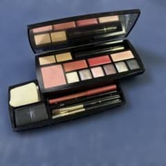 LANCOME メイクアップパレット　二段のサムネイル