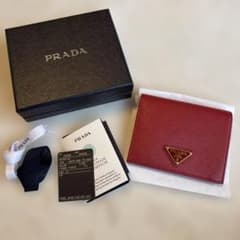 PRADA サフィアーノレザー二つ折り財布 レッドのサムネイル