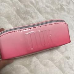 ディオールメイクアップポーチのサムネイル