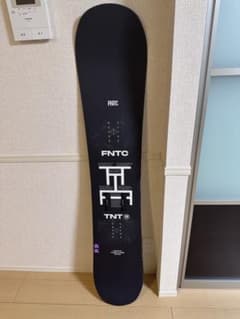 FNTC TNTR 147cm スノーボードのサムネイル