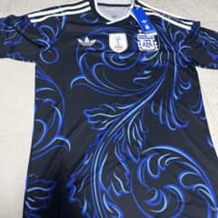 アルゼンチン代表サッカーチームのユニフォーム 2026 AWAY - メルカリ