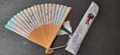 青と白の花柄 扇子 ケース付き　未使用のサムネイル