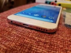 Androidスマホ【美品】Xiaomi Mi A1【豪華おまけ付き】のサムネイル