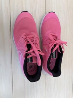 Nike ピンク スニーカー AQ3542-603のサムネイル
