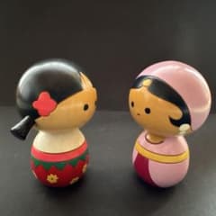 ディズニー公式スモールワールド おさげ アラビアちゃん 卯三郎こけし 2体セットのサムネイル