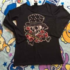 10.新品タグ付き、長袖Tシャツのサムネイル