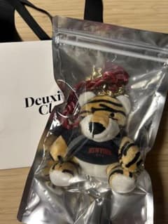 m60407931340_1.jpg?1767880951