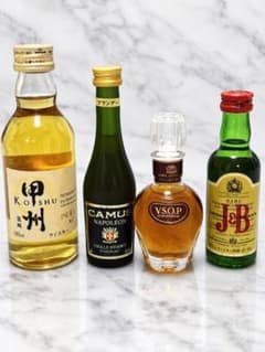 【未開封・希少】CAMUS・VSOP・甲州・J&B ミニチュアボトル4本セットのサムネイル