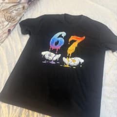 グラフィックプリント Tシャツ ブラック 67のサムネイル
