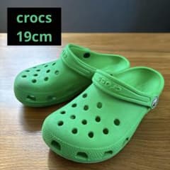 【19cm】crocs⭐︎クロックス サンダル⭐︎キッズ （グリーン）のサムネイル