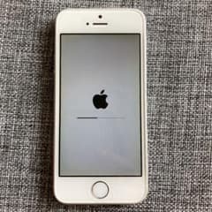 iPhone SE Silver 64 GB docomoのサムネイル
