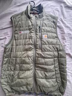 Carhartt キルティングベスト オリーブ M Carhartt キルティングベスト オリーブ M - メルカリ