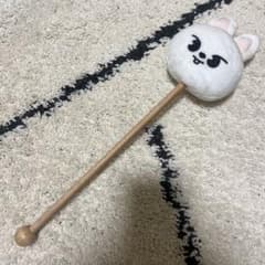 StrayKids スキズ skzoo リービット 肩たたき棒 グッズ - メルカリ