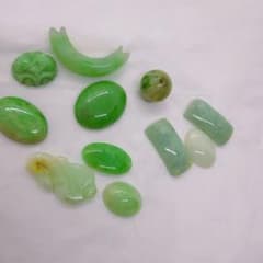 翡翠 ヒスイ ルース 11石セット ハンドメイド素材のサムネイル