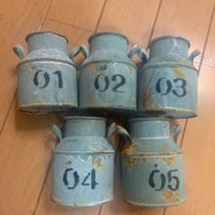 アンティーク　ミルク缶のサムネイル