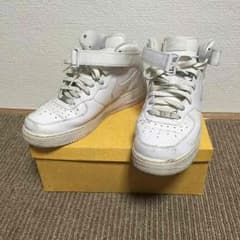 ナイキスニーカーのサムネイル