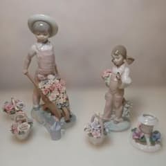 リヤドロ「花車」と「小鳥と話す少女」付属品「花の置物達」と「キャンドルスタンド」 リヤドロ「花車」と「小鳥と話す少女」付属品「花の置物達」と