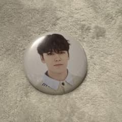 SEVENTEEN VERNON 缶バッジのサムネイル