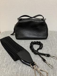 【GIANNI CHIARINI】ブラックショルダーバッグのサムネイル