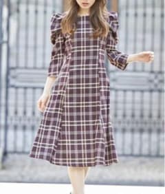 トッコクローゼット　パワショルワンピースのサムネイル