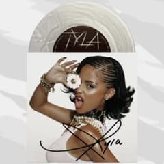 Tyla CHANEL 7inch Vinyl Signed 直筆サイン入りのサムネイル