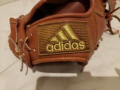 アディダス　グローブのサムネイル