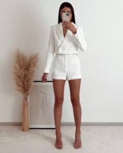 ZARA ツイードジャケット ショートパンツ セットアップ ホワイトのサムネイル