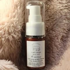 AUX PARADIS ボディミルク 30ml フルールのサムネイル