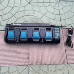 マキタ4口充電器のサムネイル