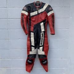 革ツナギ バイク用 フルボディ 赤黒白 クシタニ - メルカリ