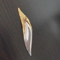 ブローチのサムネイル