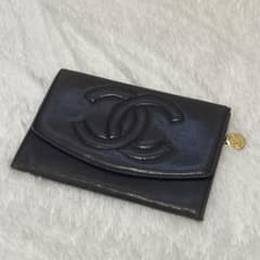 CHANEL シャネルココマークラムスキン 二つ折り 財布のサムネイル