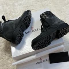 箱付き美品✨MONCLER スエード アンクルブーツ　ブラック　ワーク 箱付き美品✨MONCLER スエード アンクルブーツ ブラック ワーク