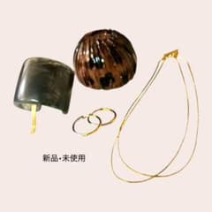 ヘアアクセサリー 4点セットのサムネイル