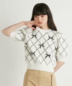 lily brownリリーブラウン　ビジューリボンニット　半袖のサムネイル
