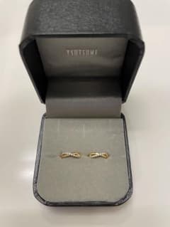 ジュエリーツツミ18Kフープピアス ダイヤモンド ギフト箱も同封でき 