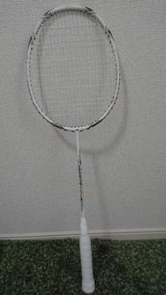 YONEX VOLTRIC 70 E-tune バドミントンラケット - メルカリ