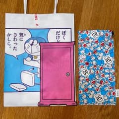 JINS ドラえもん　メガネケースのサムネイル