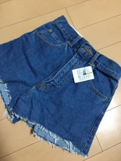 アズールバイマウジー ハイウエスト ショートパンツのサムネイル