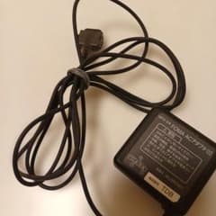 携帯電話充電器「動作未確認の為ジャンク品」のサムネイル